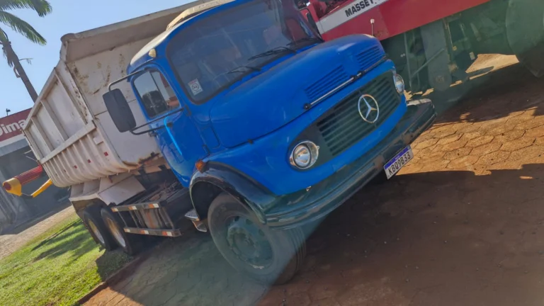CAMINHÃO MERCEDES-BENZ 1313